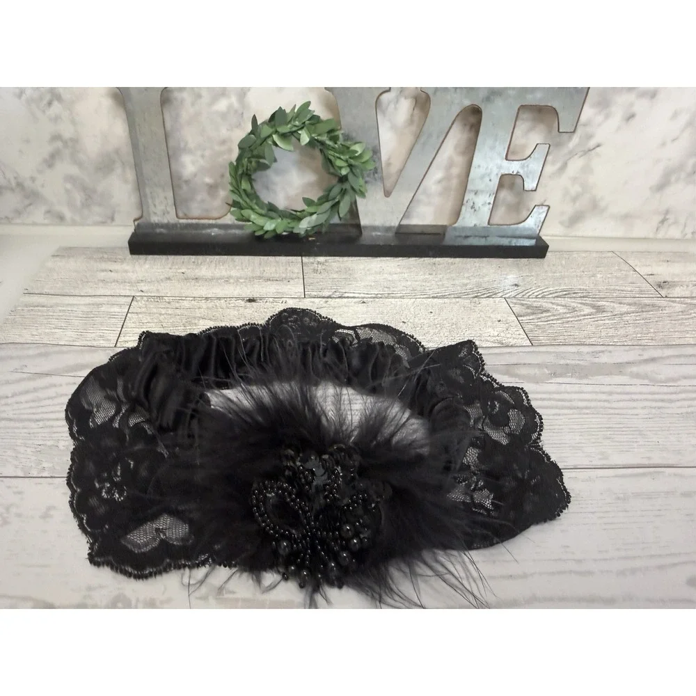 Vintage Victoria's Secret Black‎ Lace Feathers Leg Garter Bride Wedding Y2K EUC